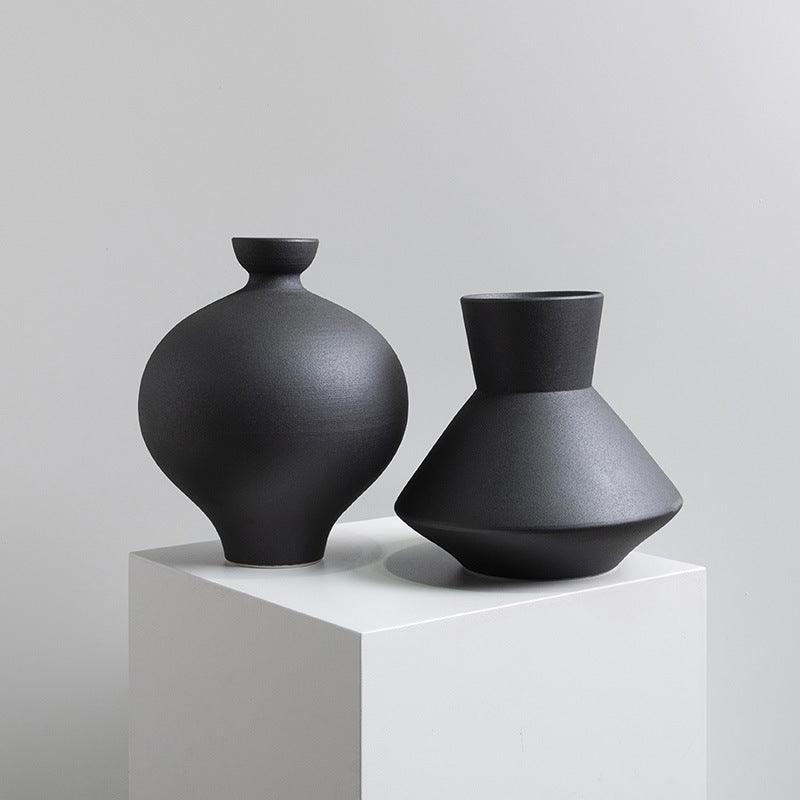 Matte Black Ceramic Flowerware Modern Minimalist Creative Home Model Room Villa Hotel Soft Decoration Decoration - Pacisia