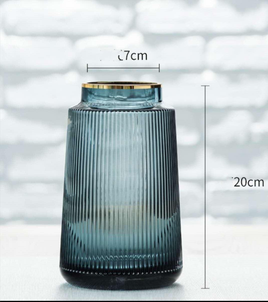 Light Luxury Retro Vertical Stripe Glass Vase With Gold Flower Arrangement - Pacisia