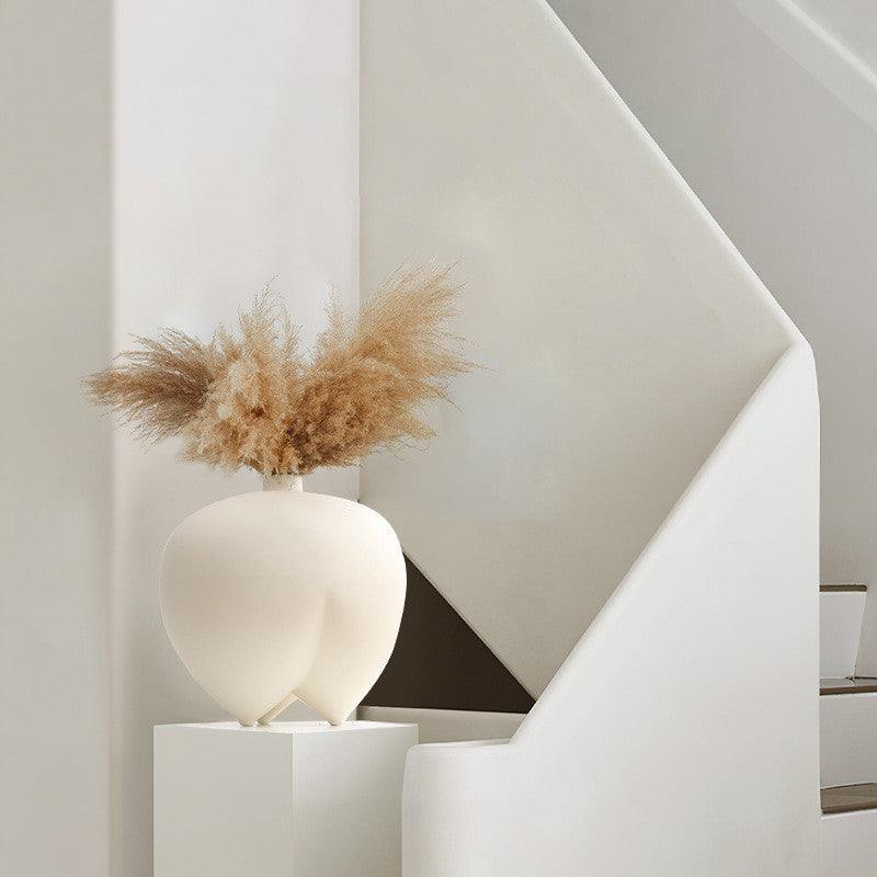 Minimalist Ceramic Vase With Large Belly And Small Mouth - Pacisia