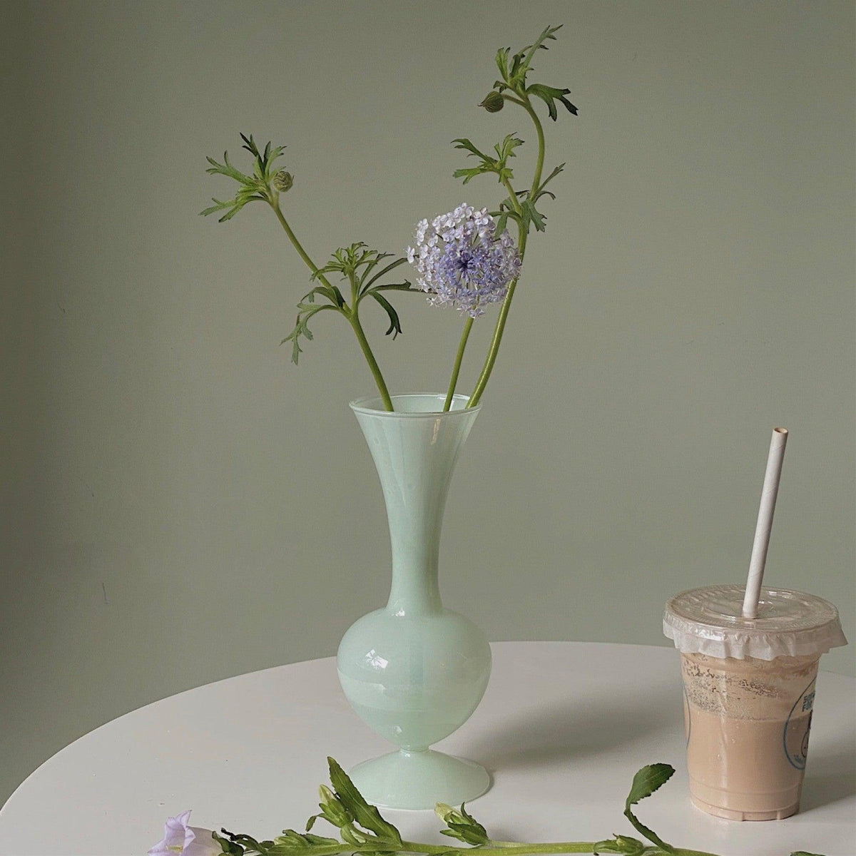 Retro Simple Niche Creative Glass Vase Ornament - Pacisia