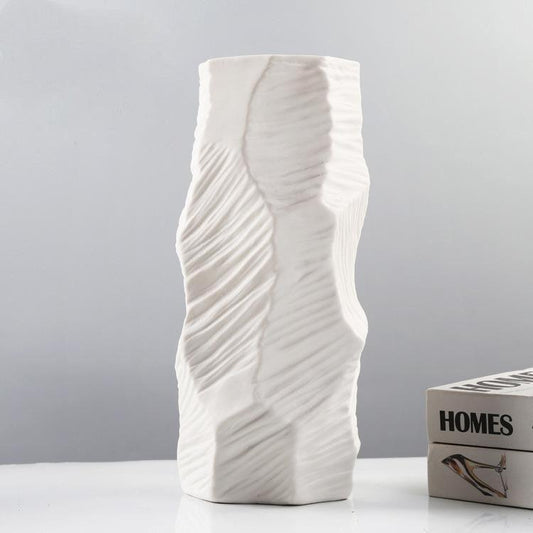 White Ceramic Vase Ornament Flower Arrangement - Pacisia