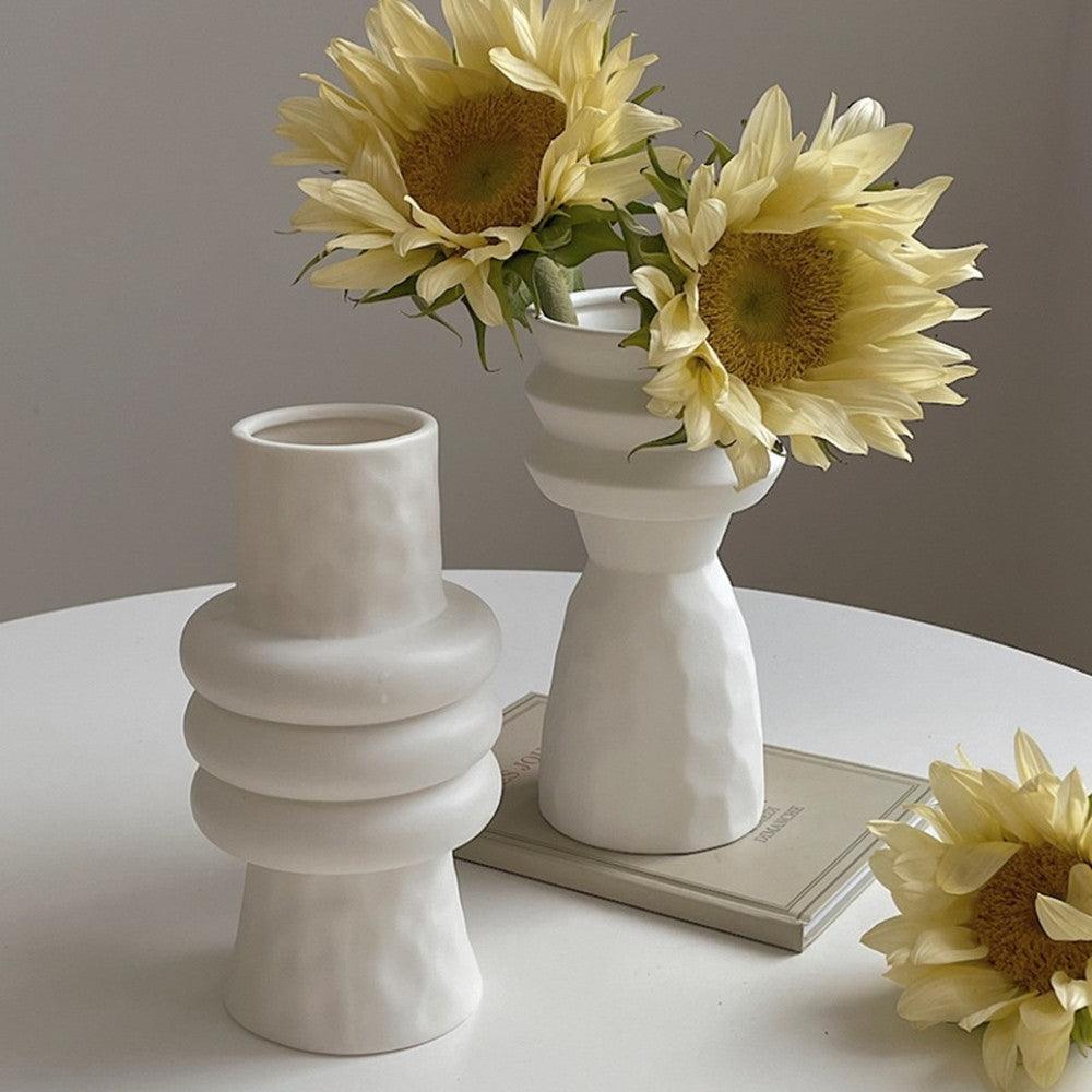 White Plain Embryo Creative Straight Ceramic Vase - Pacisia