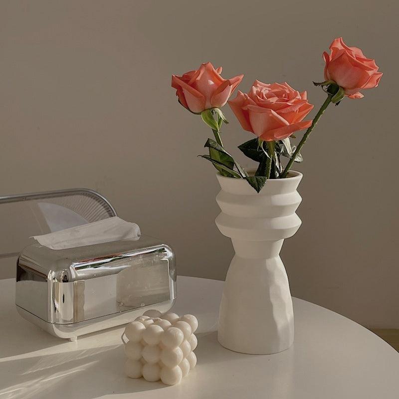 White Plain Embryo Creative Straight Ceramic Vase - Pacisia