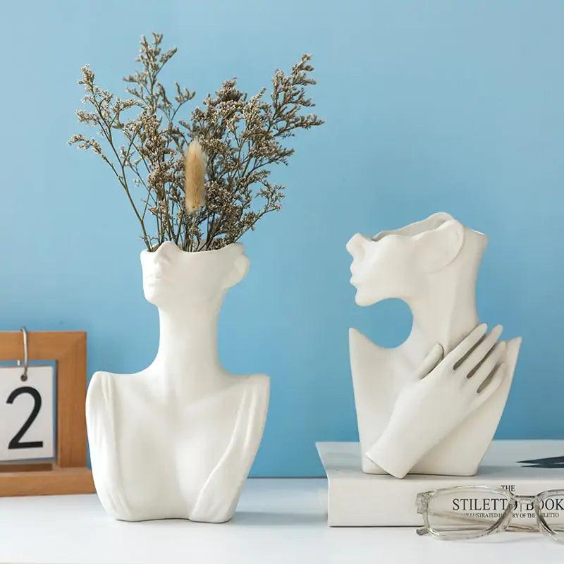Woman Body Ceramic Vase - Pacisia